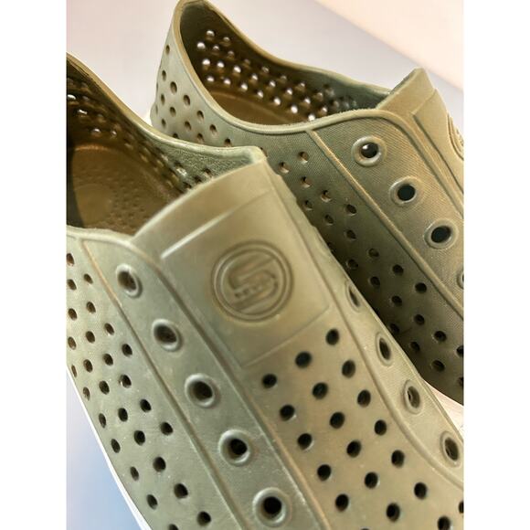 Seven7 womens slip on shoes size 42 green perforated - Picture 3 of 5